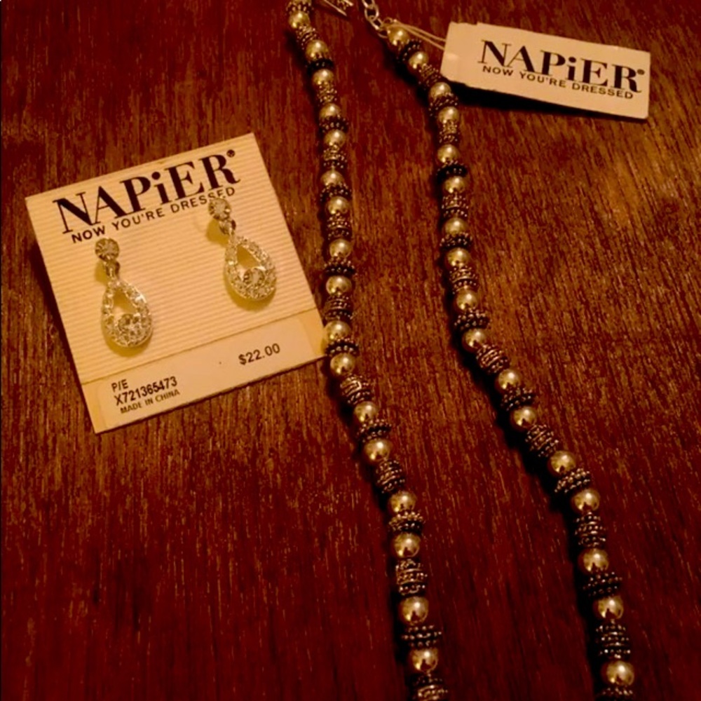 2 piece NAPIER Lot brand NEW Necklace And earrings